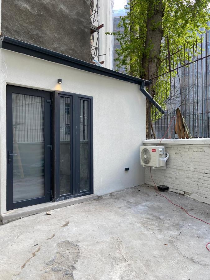 Garage - Lwowska 9 Butas *